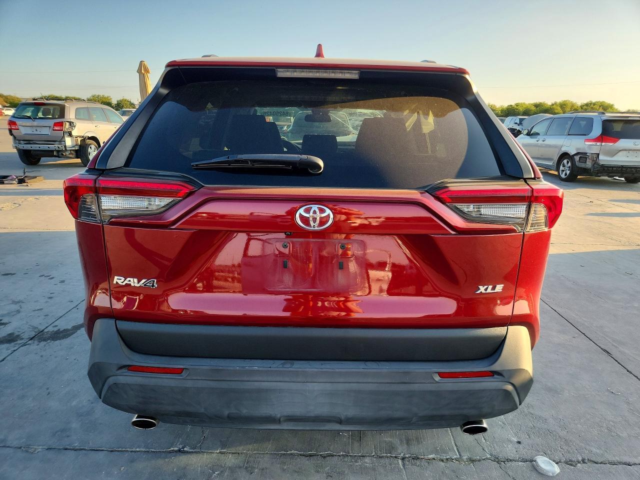 2019 Toyota Rav4 Xle - Image 6