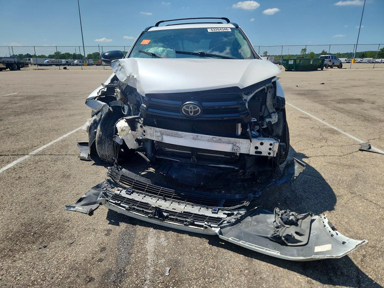 2019 Toyota Highlander Se - Фото 5