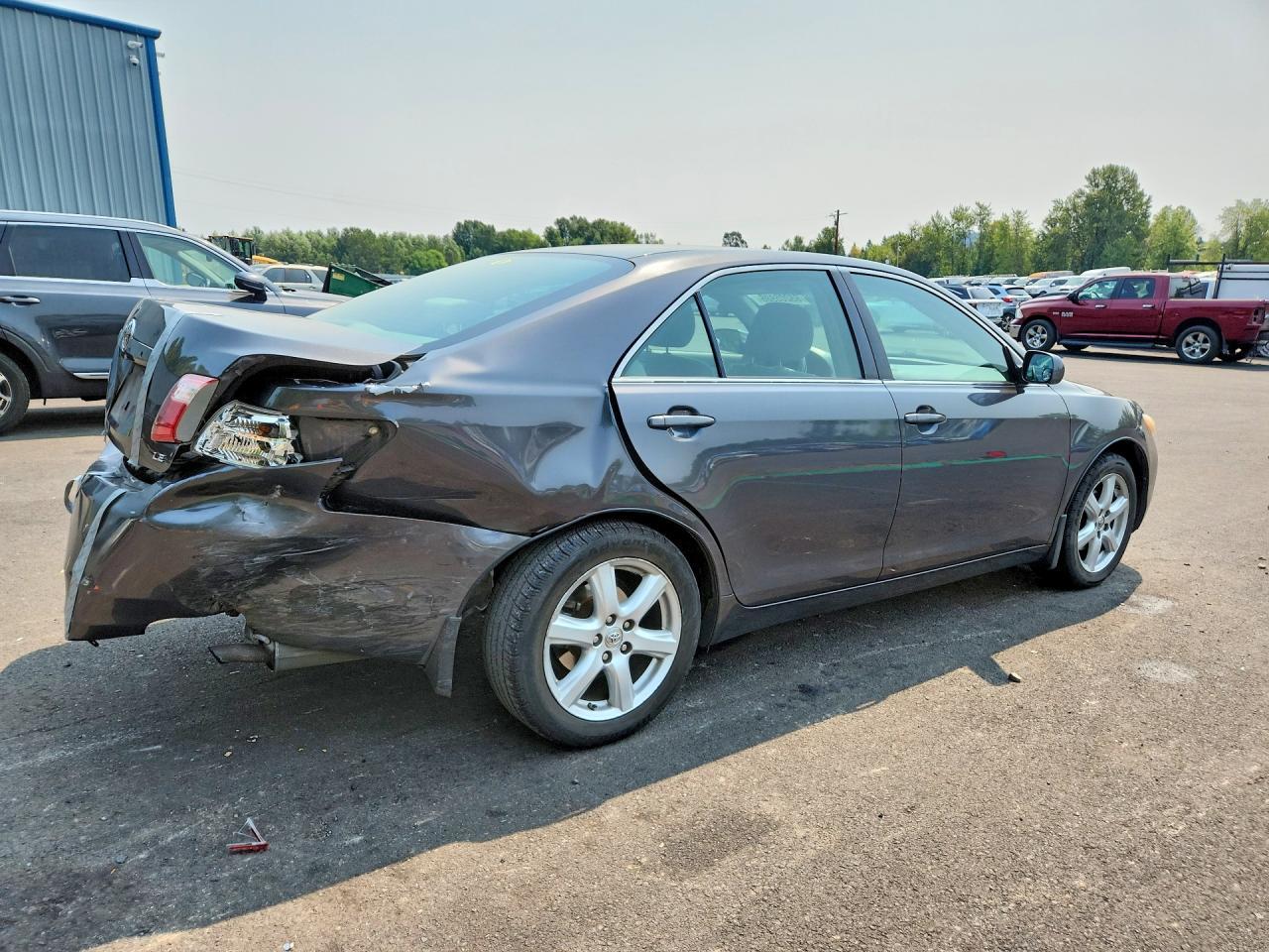 2009 Toyota Camry Le - Фото 3