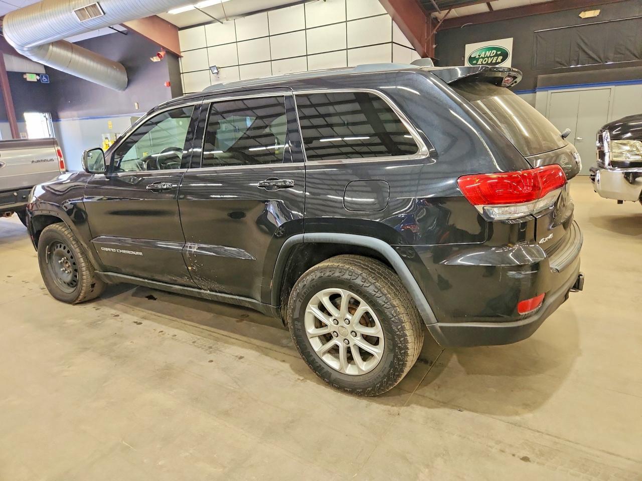 2015 Jeep Grand Cherokee Laredo - Фото 2