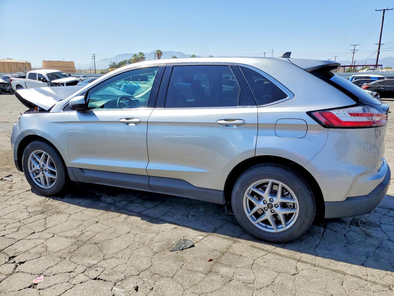 2023 Ford Edge Sel - Фото 2