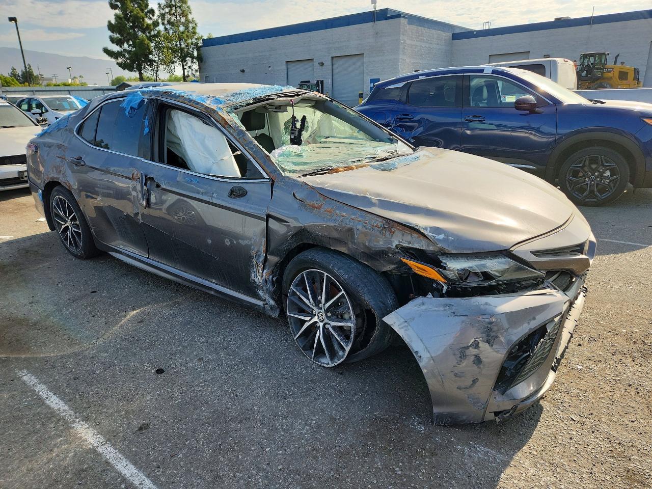 2021 Toyota Camry Se - Image 4