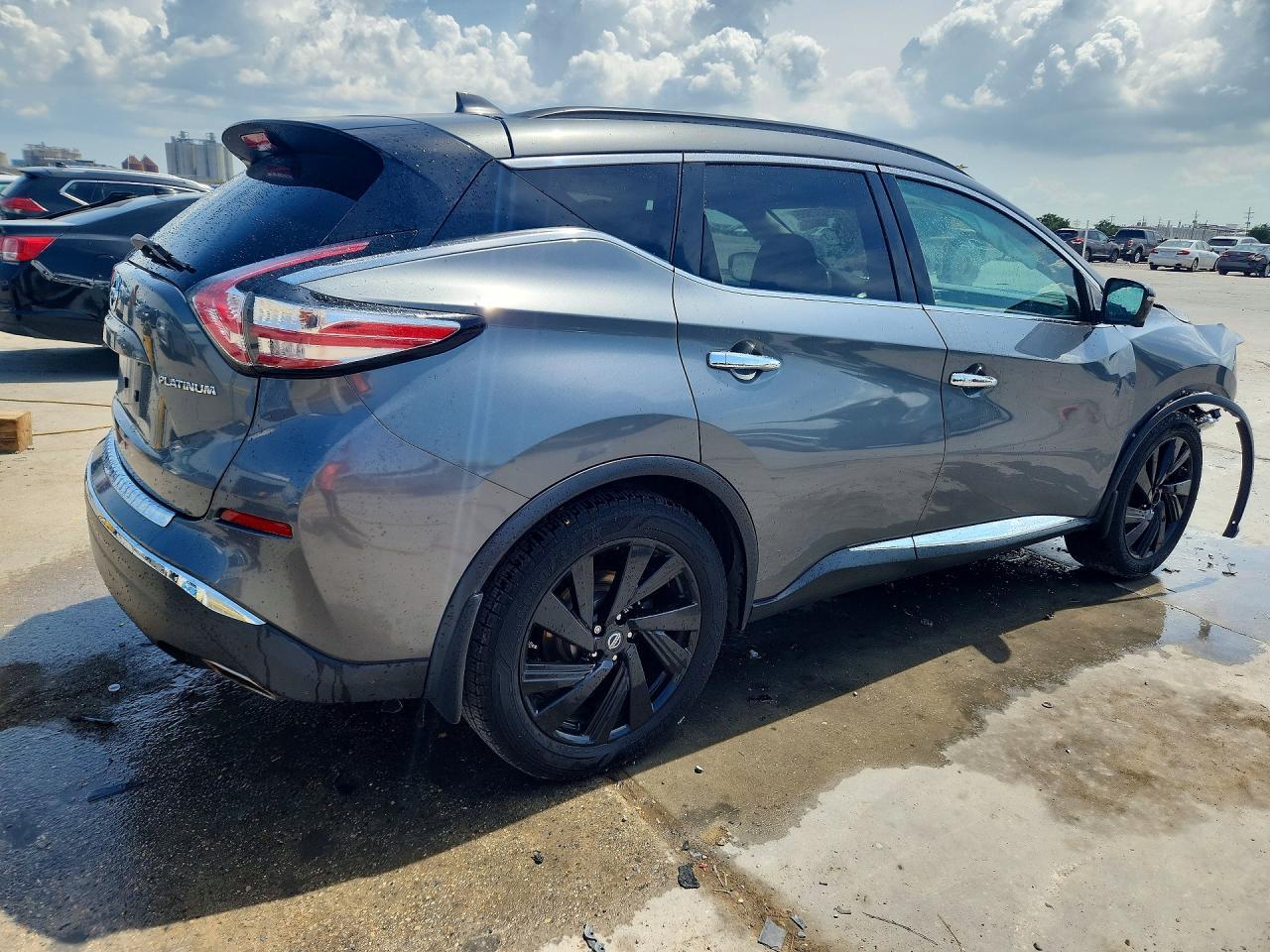 2017 Nissan Murano Platinum - Image 3