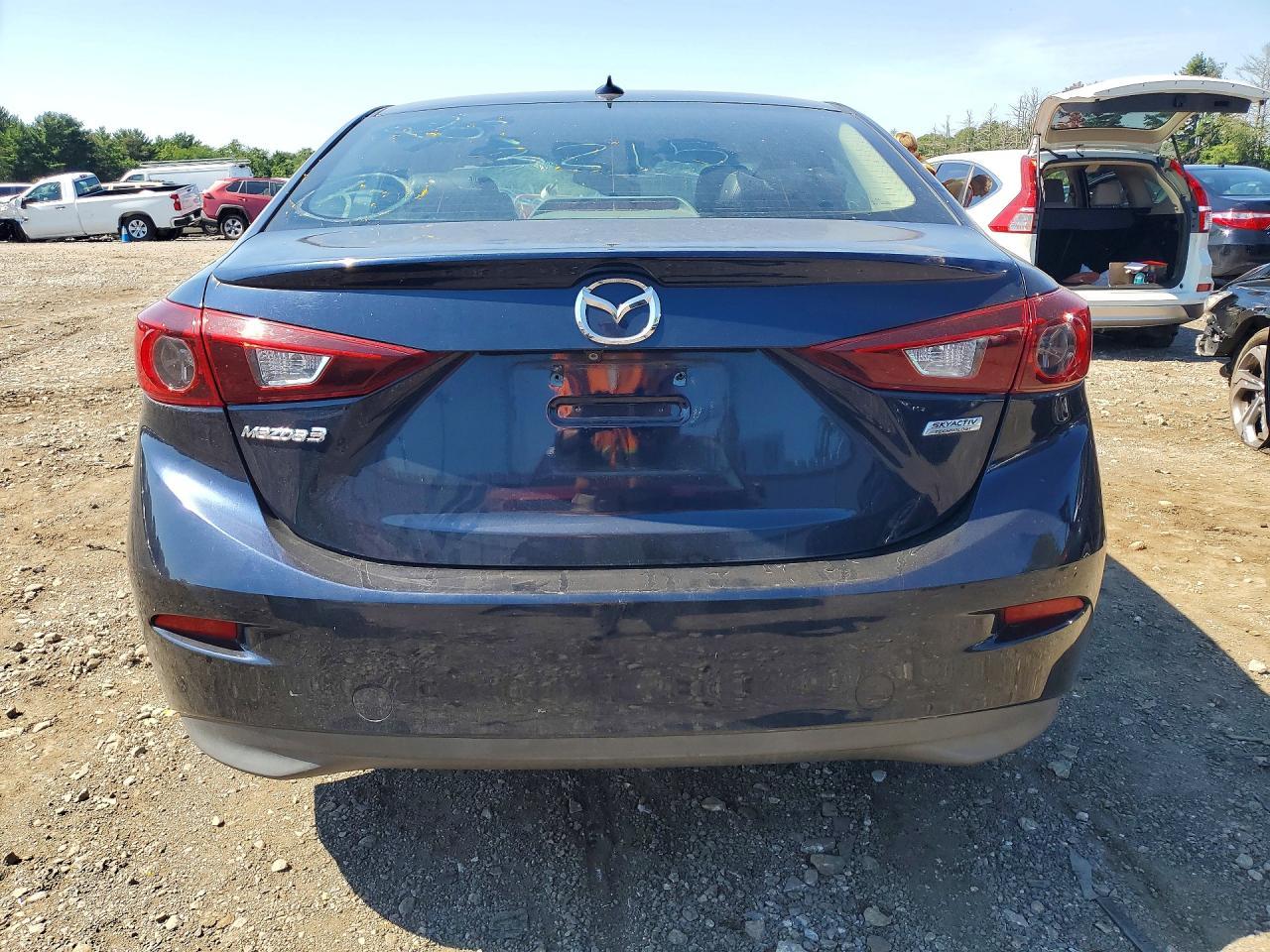 2016 Mazda 3 Grand Touring - Image 6