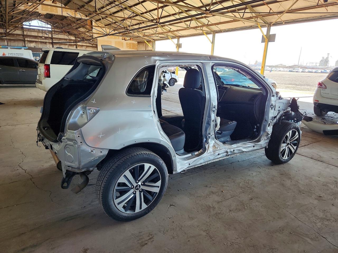 2023 Mitsubishi Outlander Sport S/Se - Фото 3