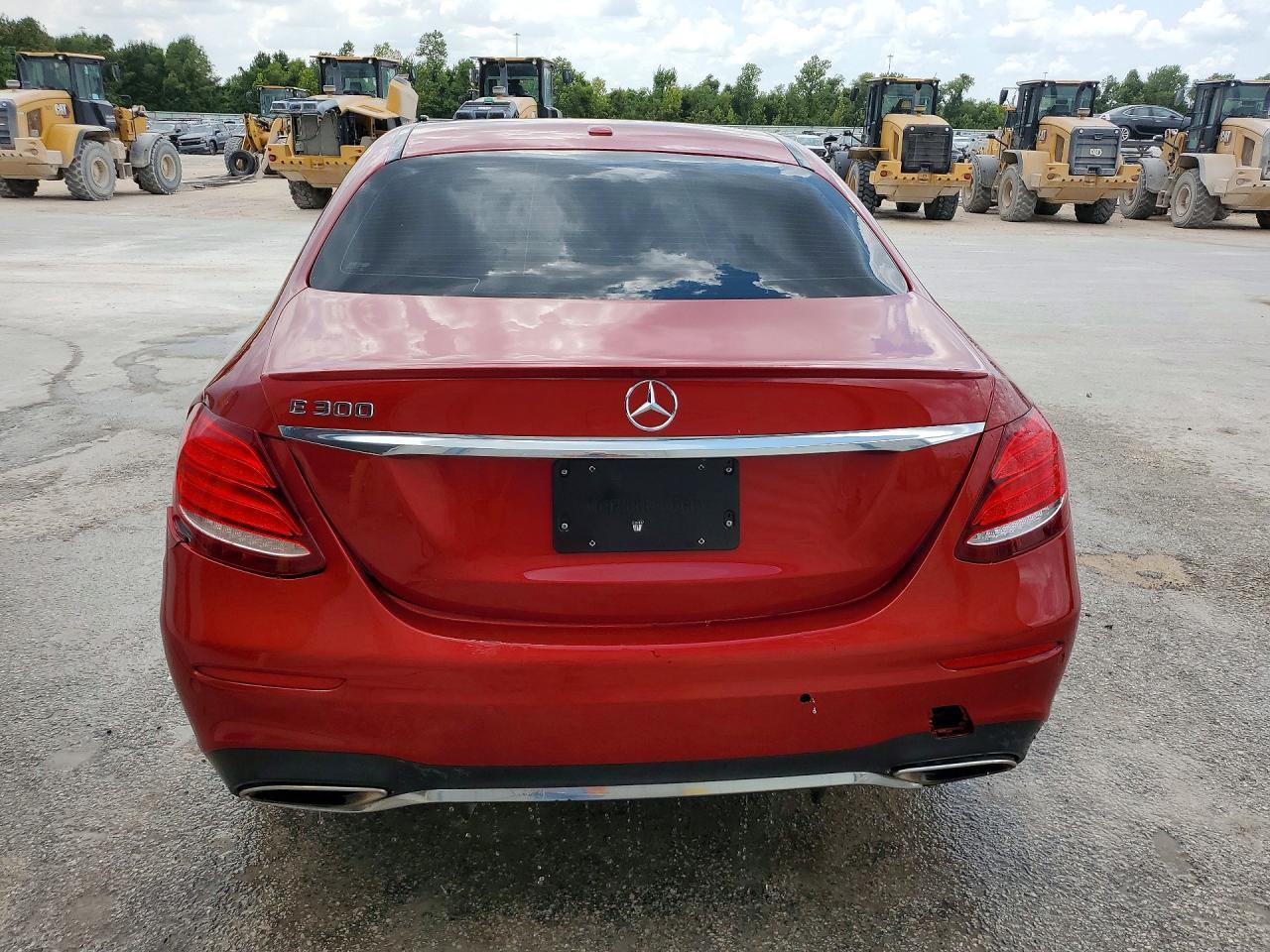2019 Mercedes-Benz E 300 - Фото 6