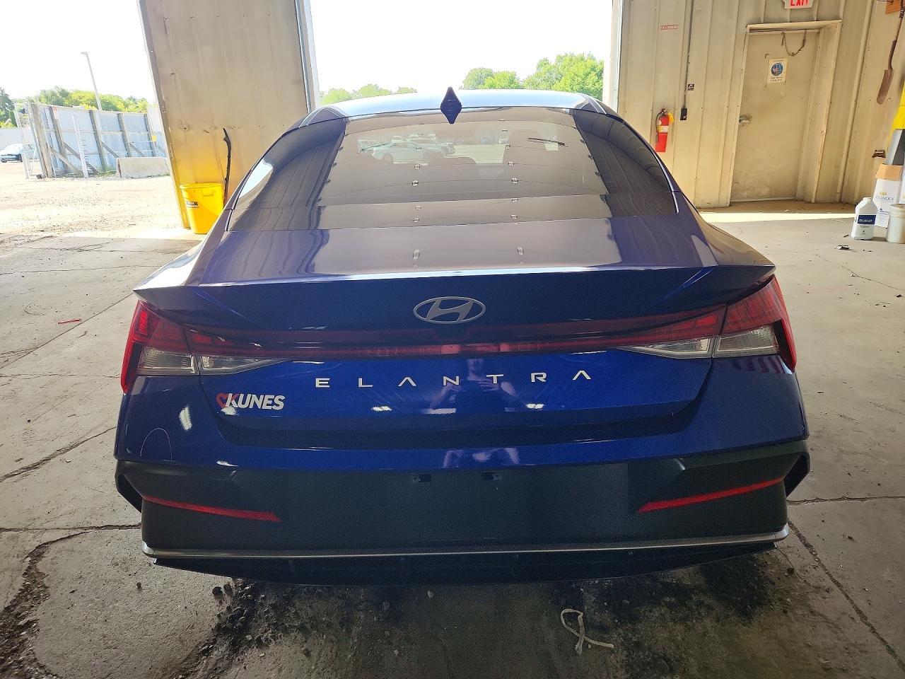2025 Hyundai Elantra Sel - Фото 6