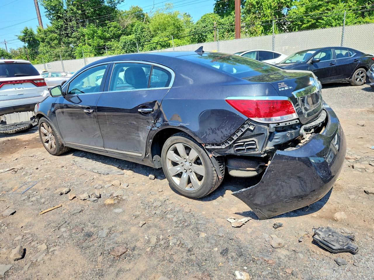 2011 Buick Lacrosse Cxl - Image 3