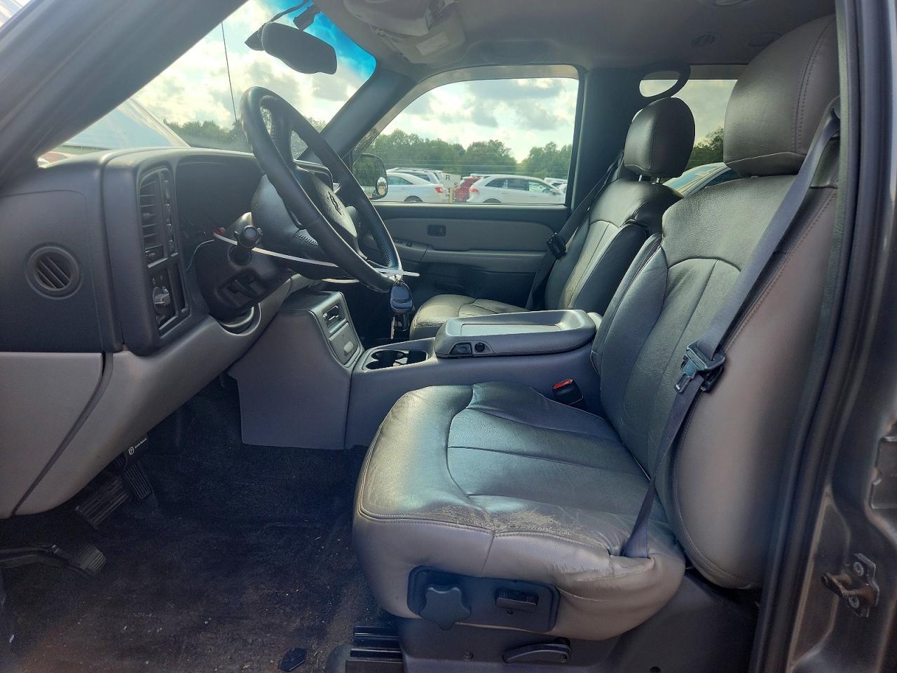 2001 Chevrolet Suburban K1500 - Фото 7