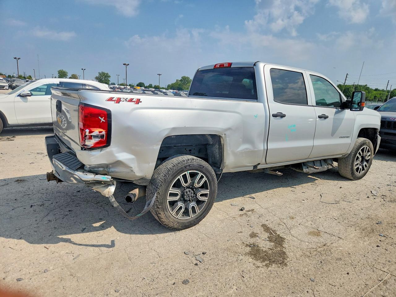 2019 Chevrolet Silverado K2500 Heavy Duty - Фото 3