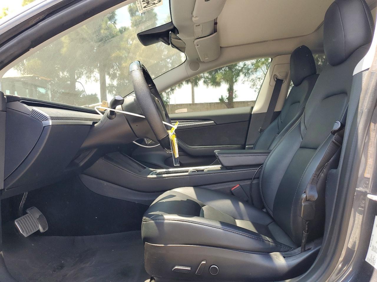 2023 Tesla Model 3 - Фото 7
