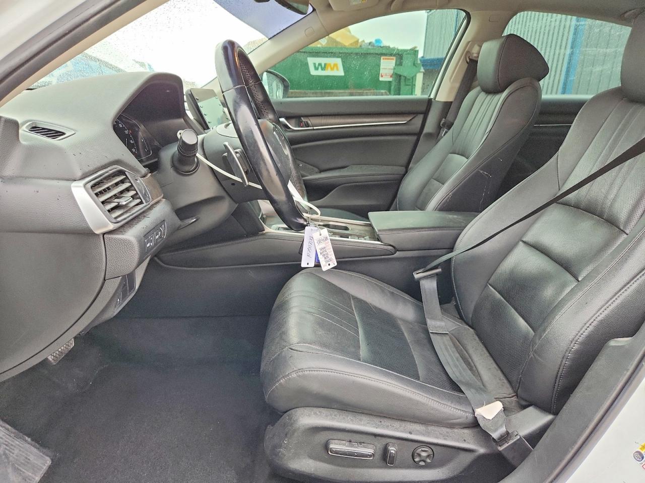 2020 Honda Accord Touring Hybrid - Image 7