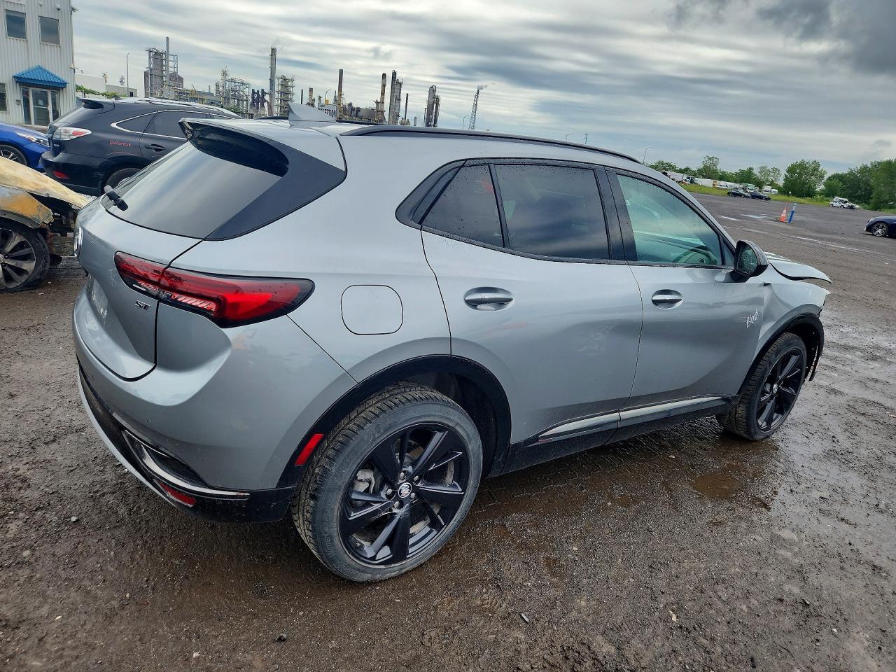 2023 Buick Envision Essence - Фото 3