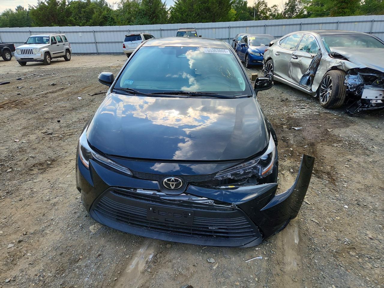 2023 Toyota Corolla Le - Image 5