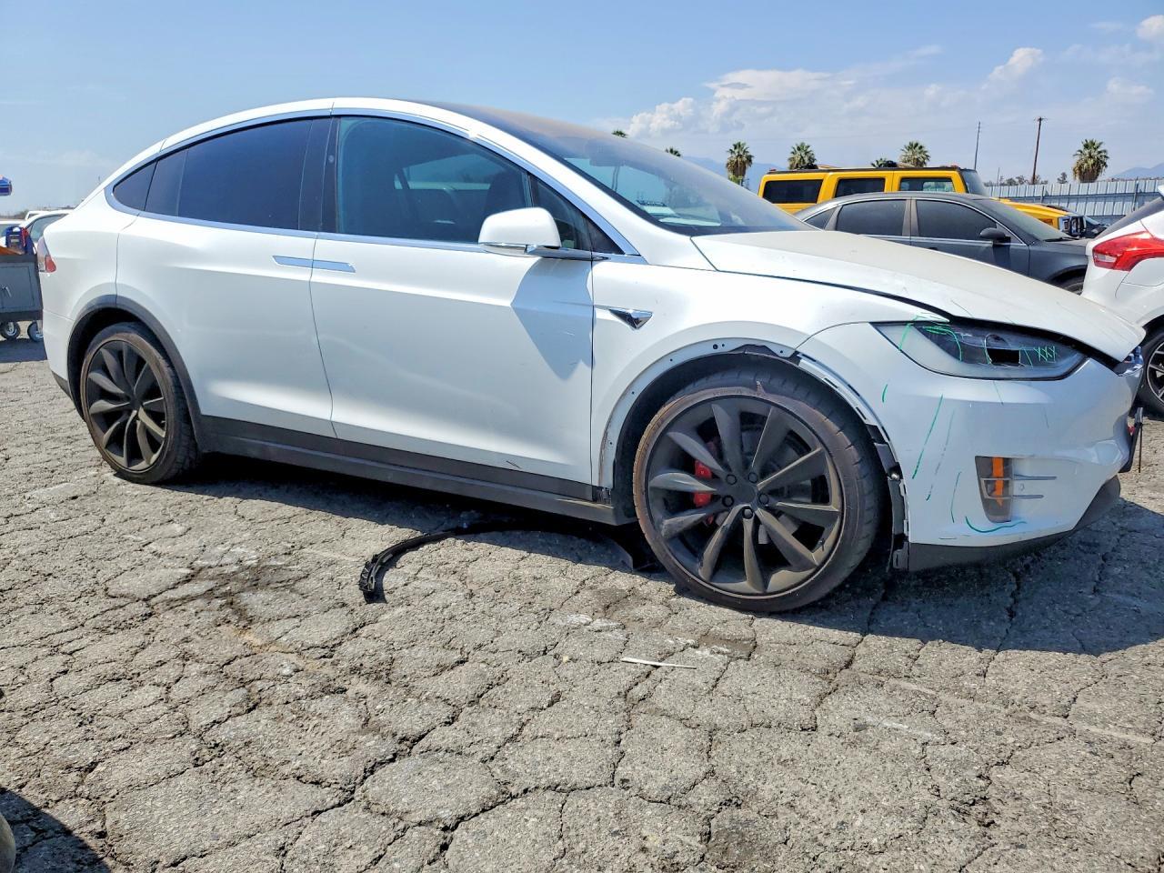 2018 Tesla Model X - Фото 4