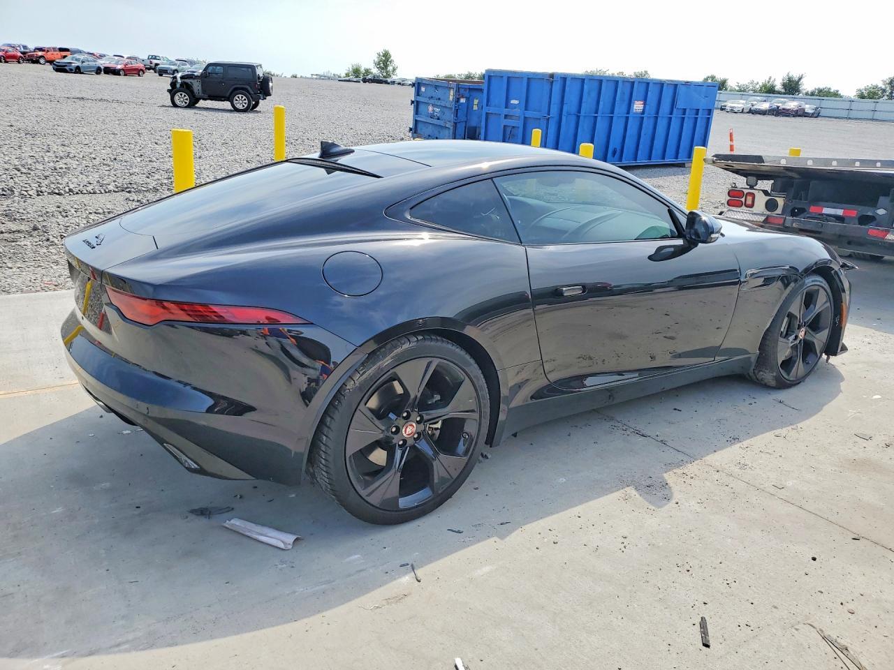 2021 Jaguar F-Type - Фото 3