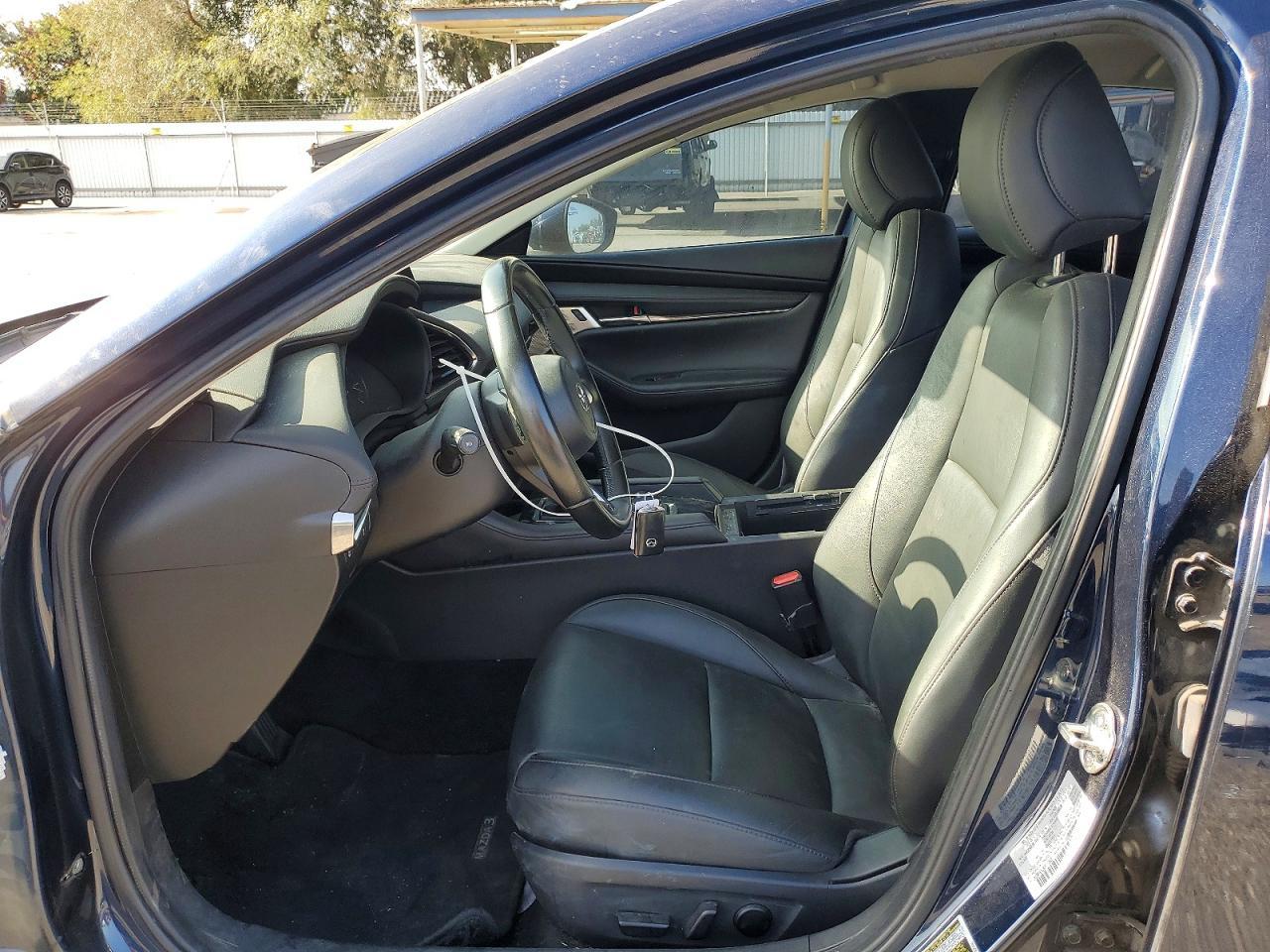 2019 Mazda 3 - Image 7
