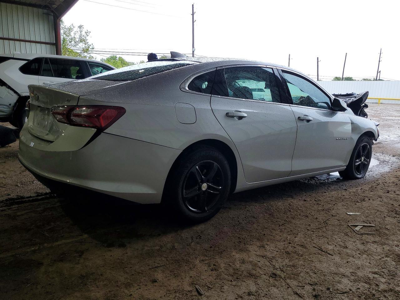 2022 Chevrolet Malibu Lt - Image 3