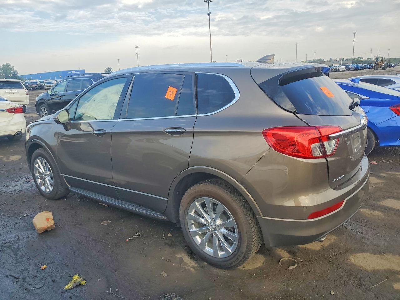 2017 Buick Envision Essence - Фото 2