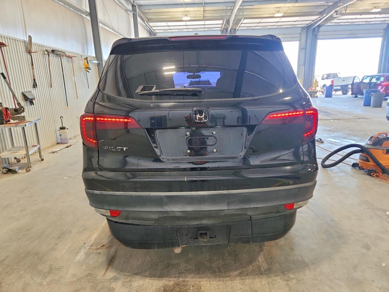 2018 Honda Pilot Exln - Image 6