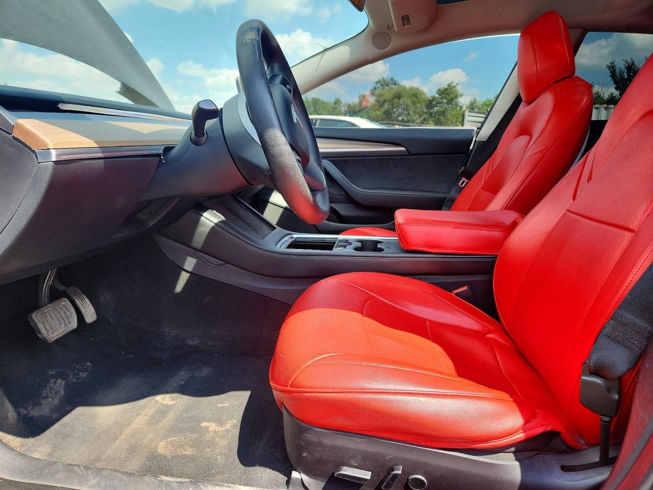 2023 Tesla Model 3 - Image 7