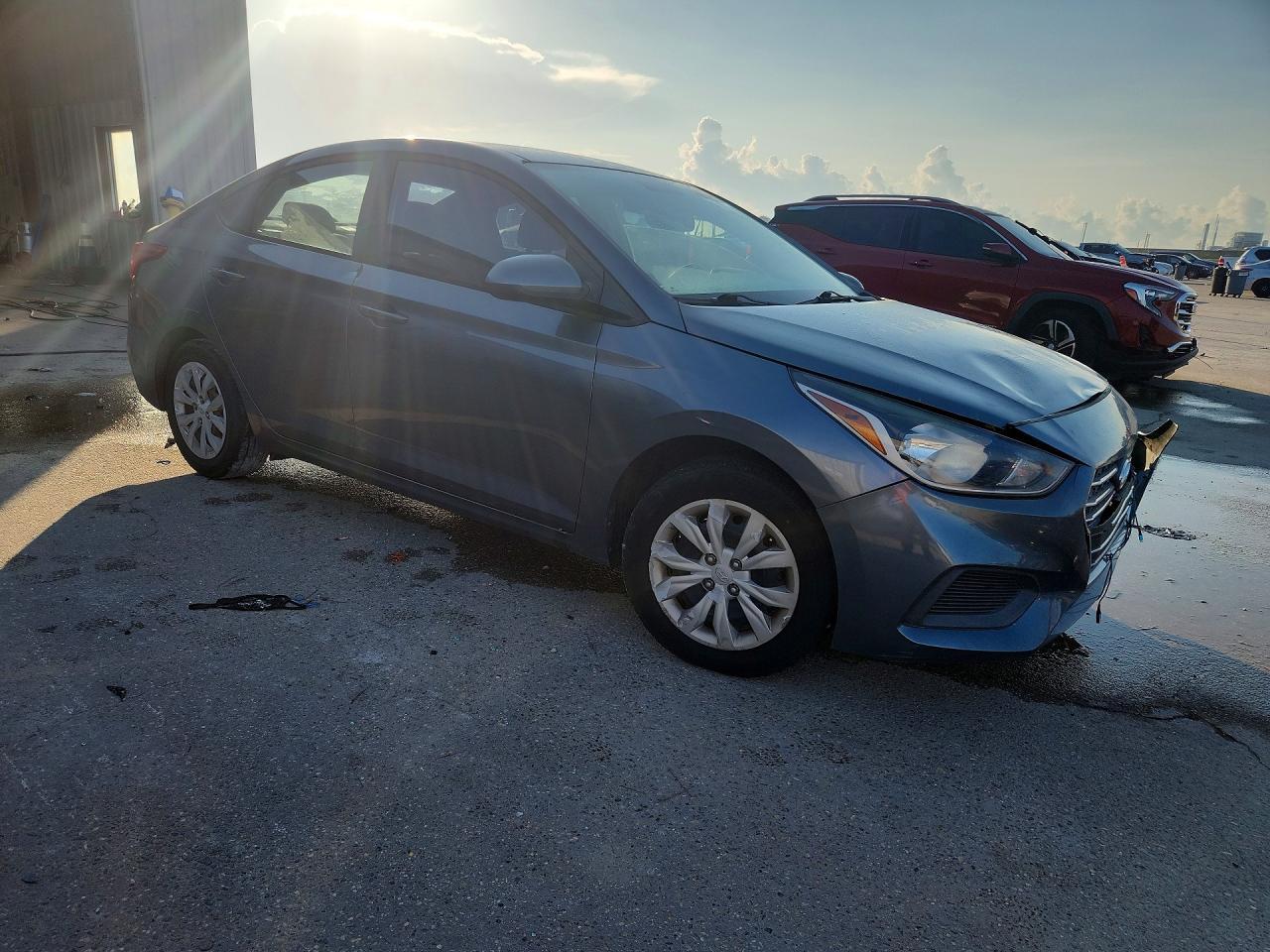 2019 Hyundai Accent Se - Фото 4