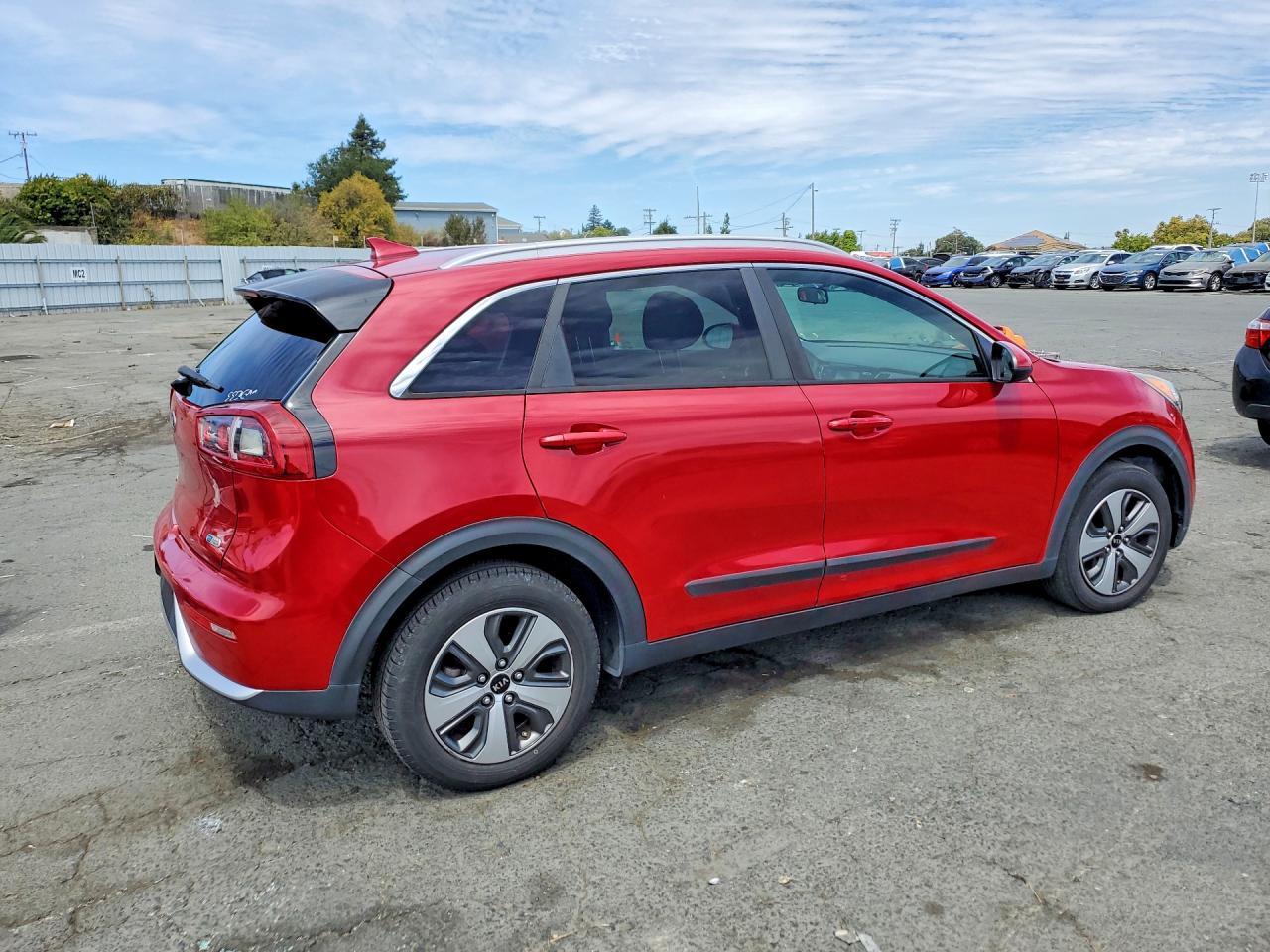 2017 Kia Niro Lx - Фото 3