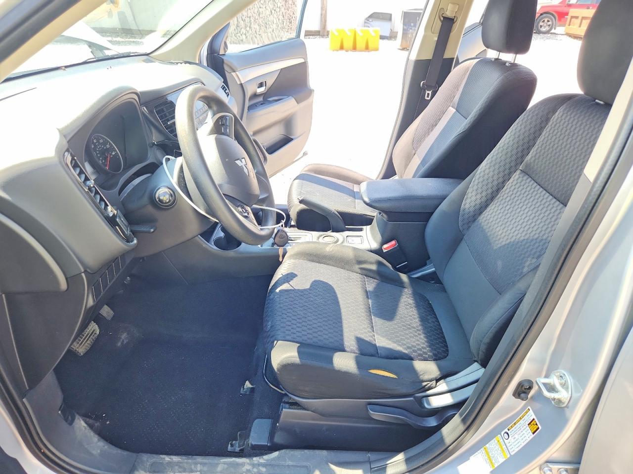 2014 Mitsubishi Outlander Es - Фото 7