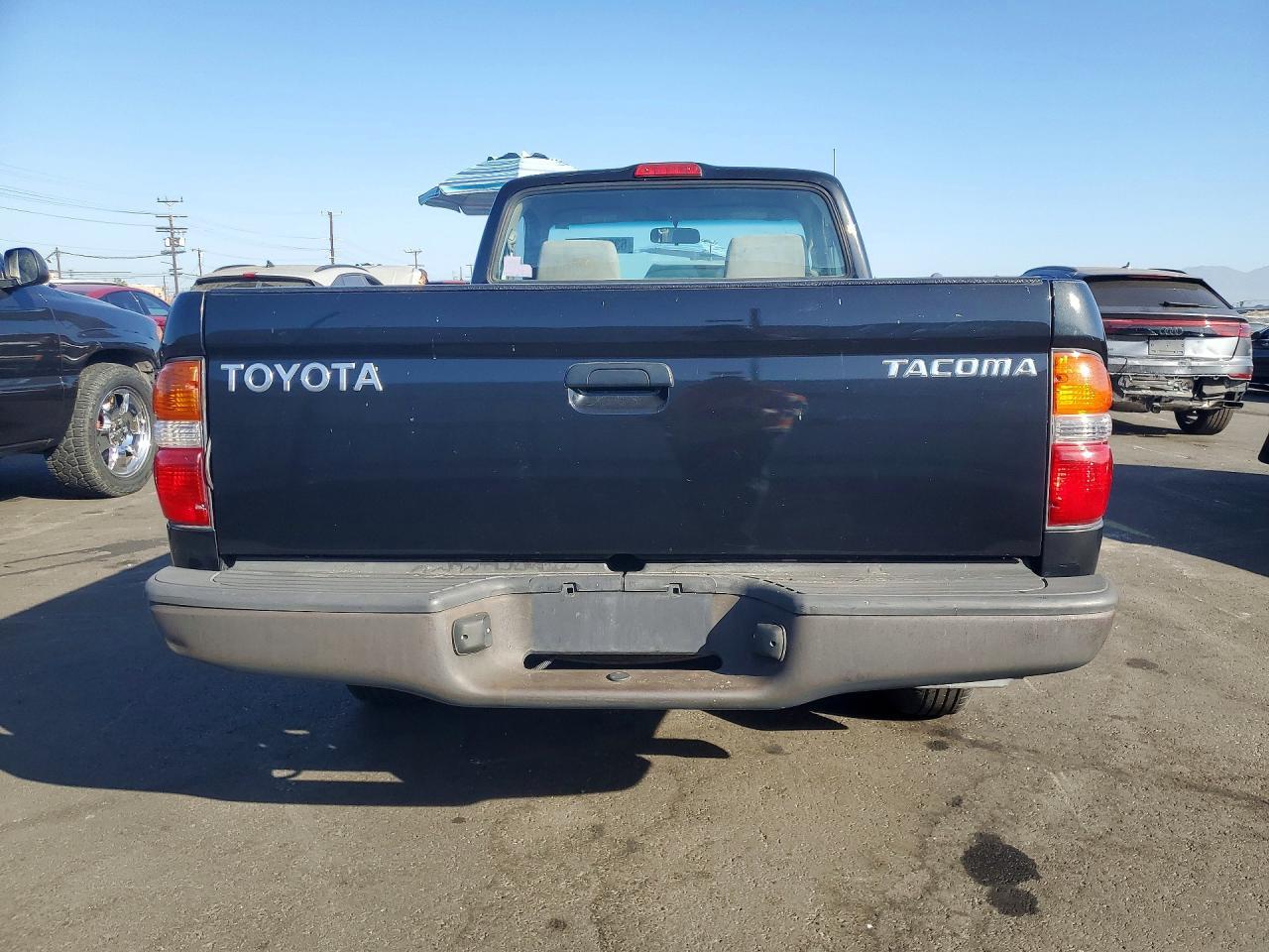 2004 Toyota Tacoma Deluxe - Фото 6