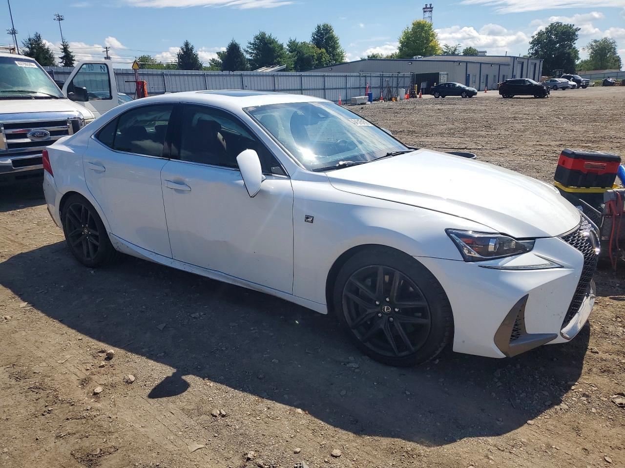 2017 Lexus Is 200T - Image 4