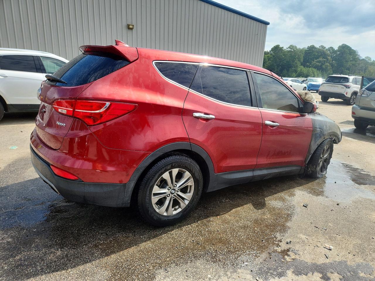 2016 Hyundai Santa Fe Sport 2.4L - Image 3