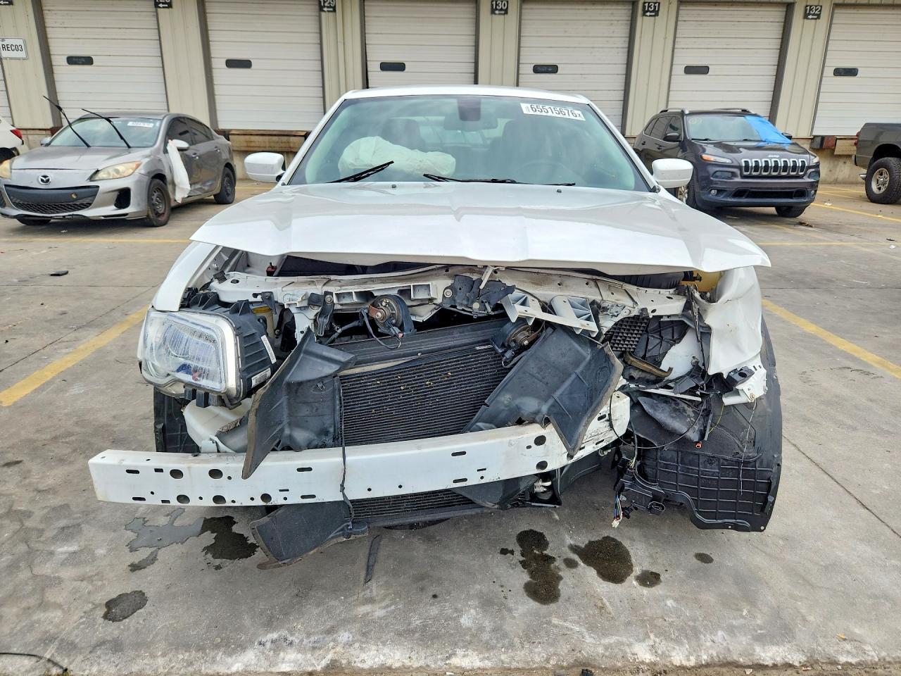 2019 Chrysler 300 Touring - Image 5