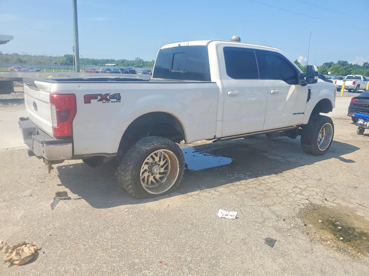 2017 Ford F250 Super Duty - Фото 3