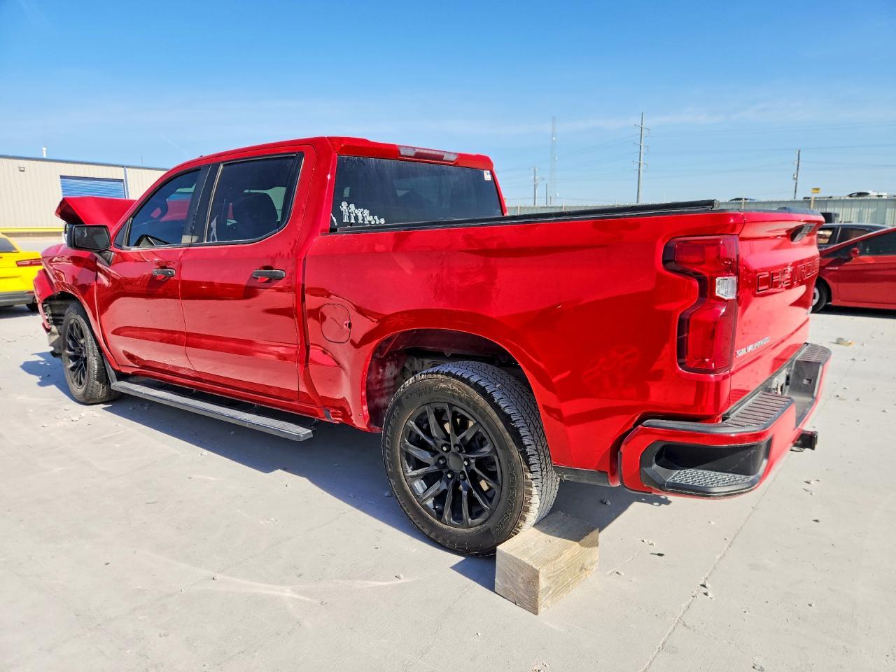 2022 Chevrolet Silverado Ltd C1500 Custom - Фото 2