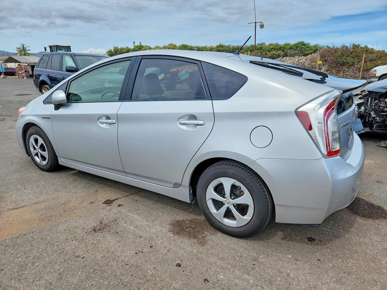 2012 Toyota Prius One - Фото 2