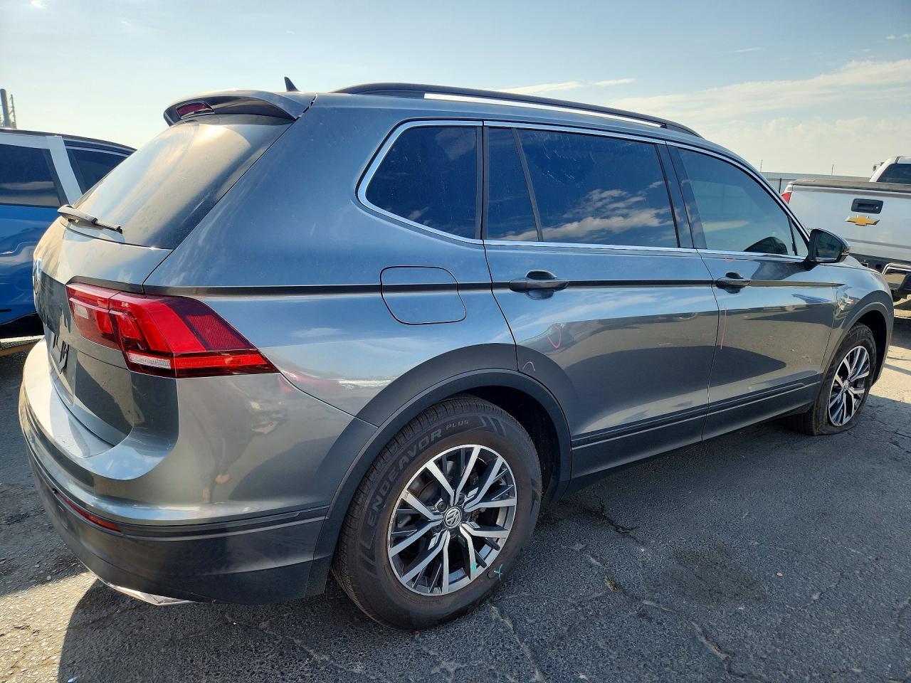 2019 Volkswagen Tiguan Se - Image 3