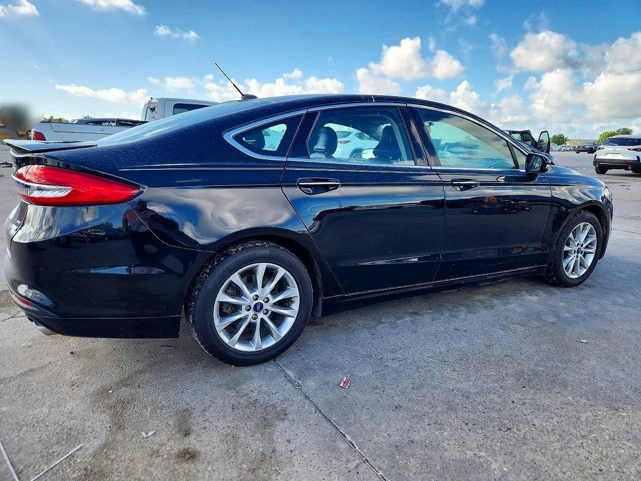 2017 Ford Fusion Se - Фото 3