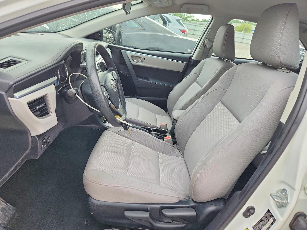 2015 Toyota Corolla Le - Фото 7