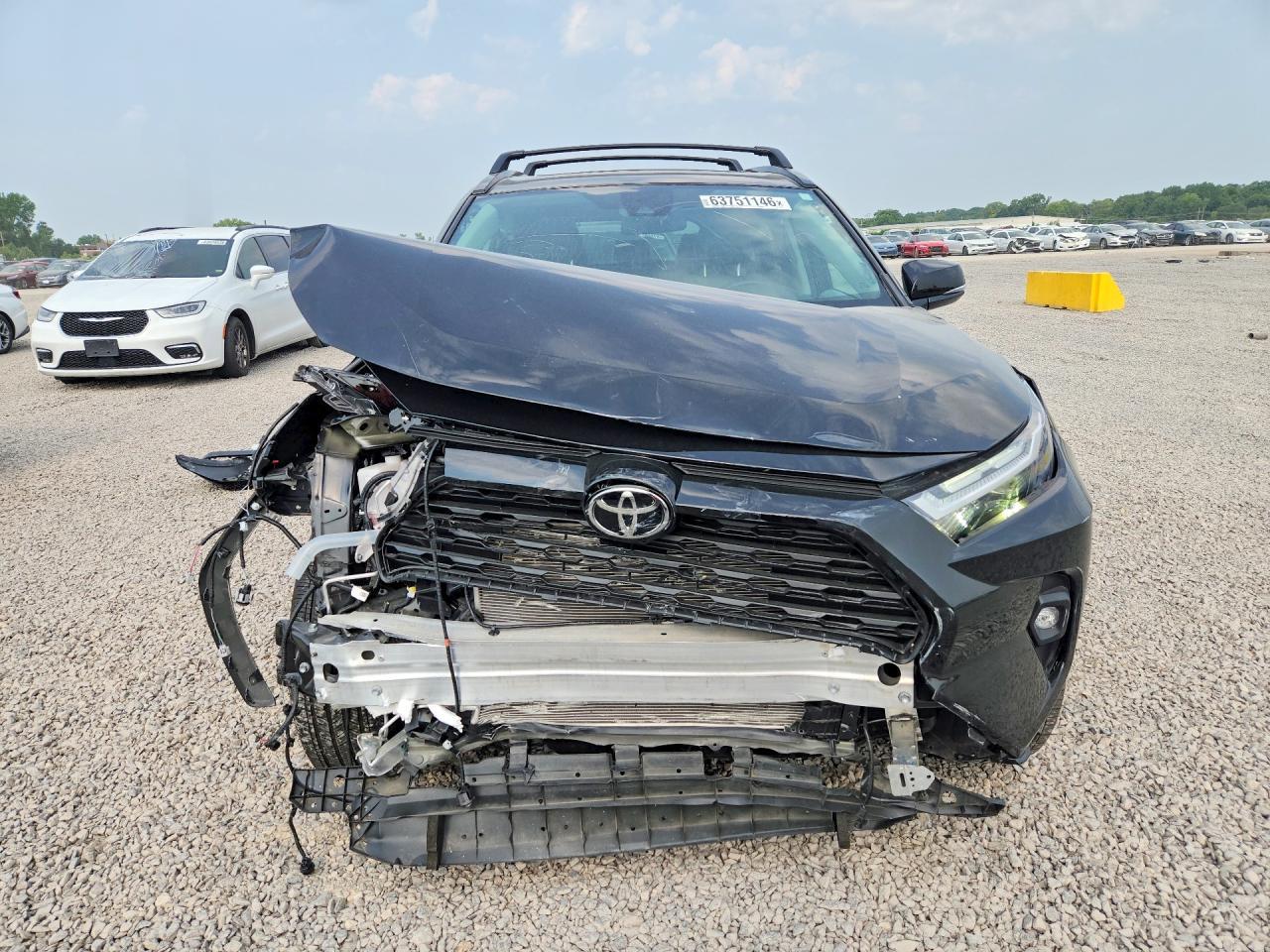 2025 Toyota Rav4 Xle Premium - Image 5