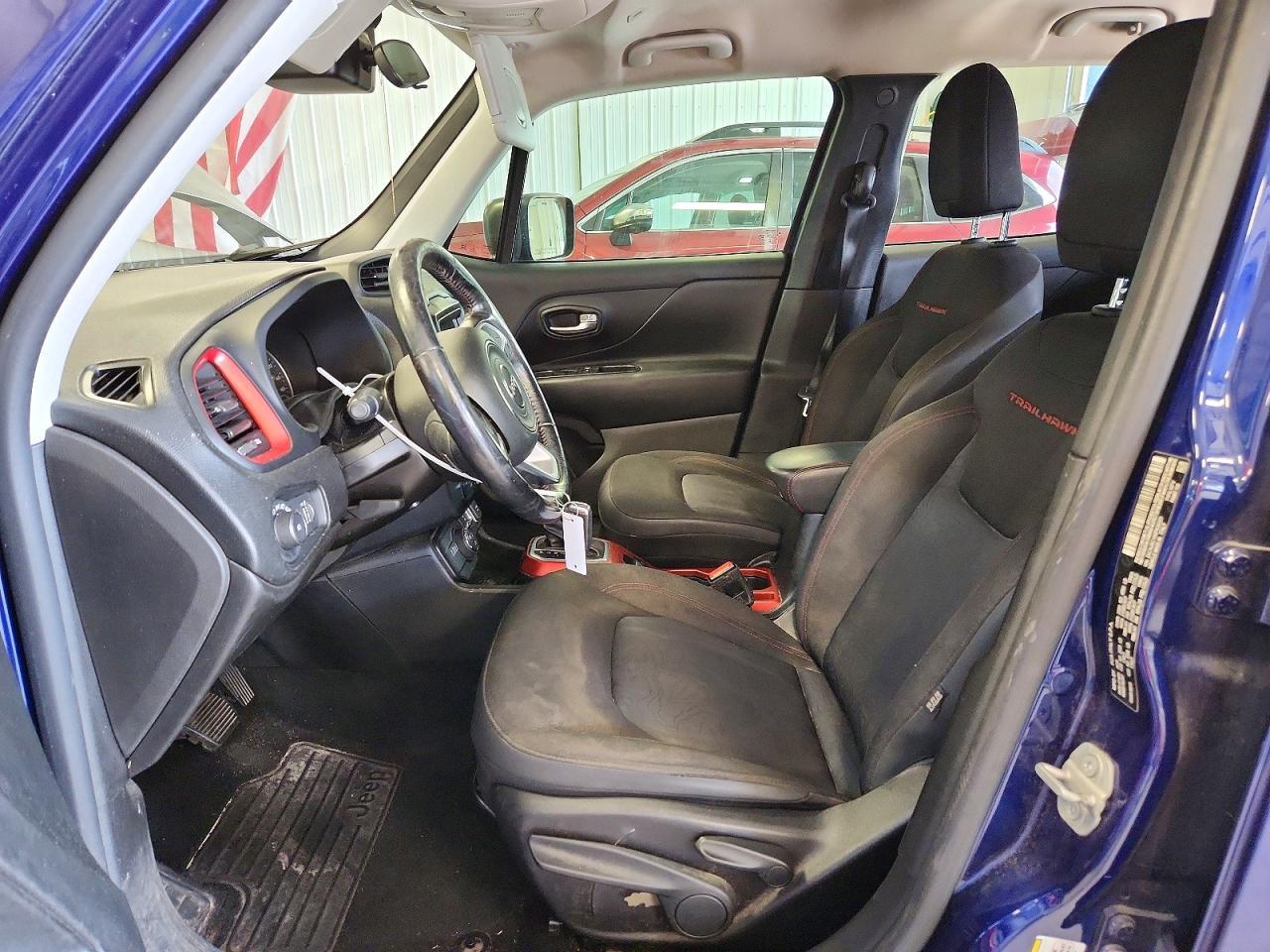 2019 Jeep Renegade Trailhawk - Image 7