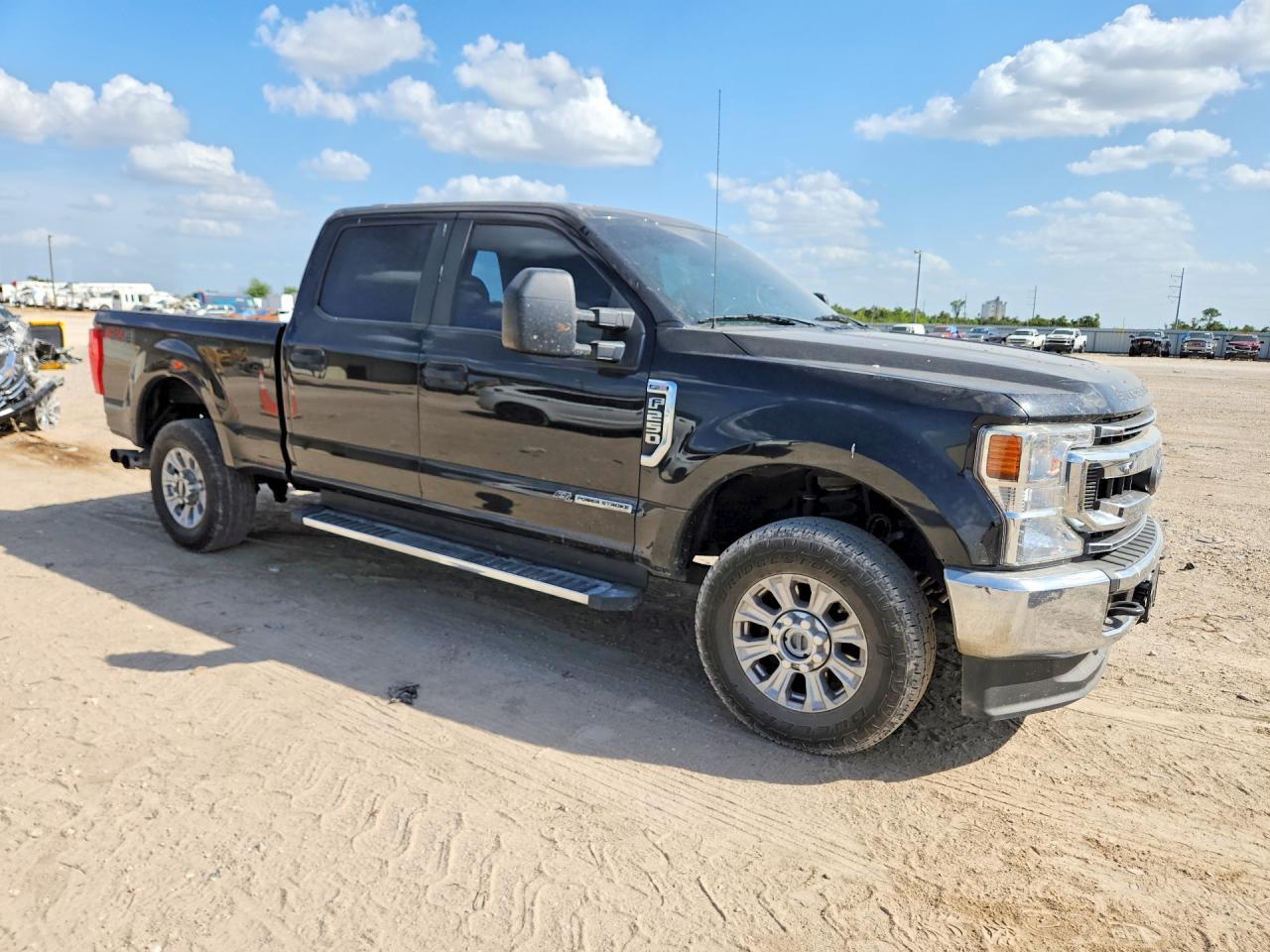 2021 Ford F250 Super Duty - Фото 4