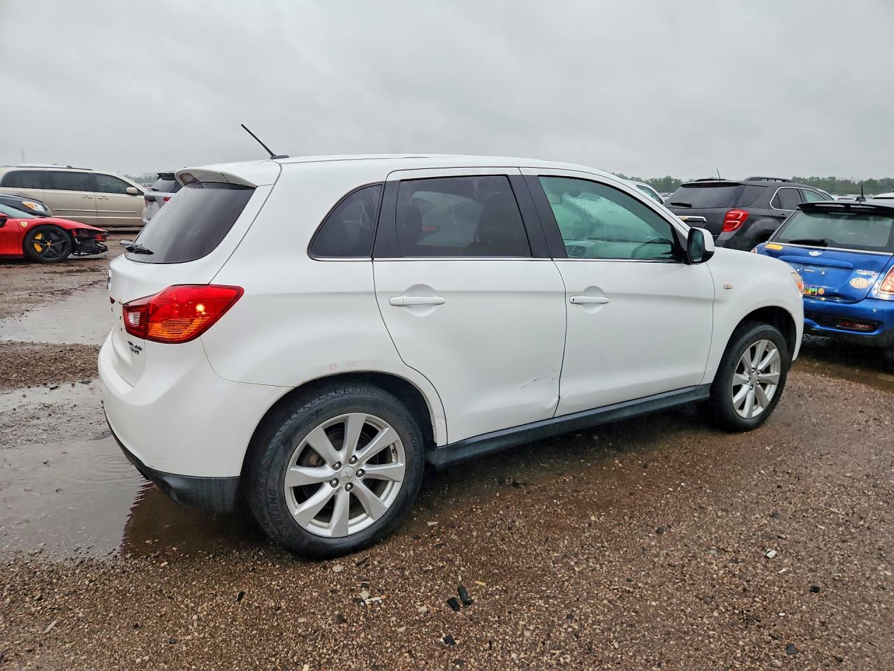 2015 Mitsubishi Outlander Sport Se - Фото 3