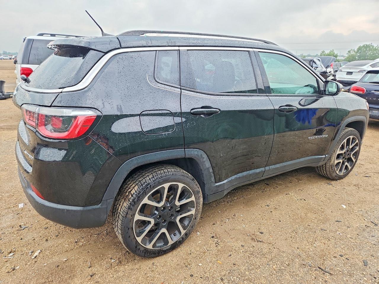 2018 Jeep Compass Limited - Image 3
