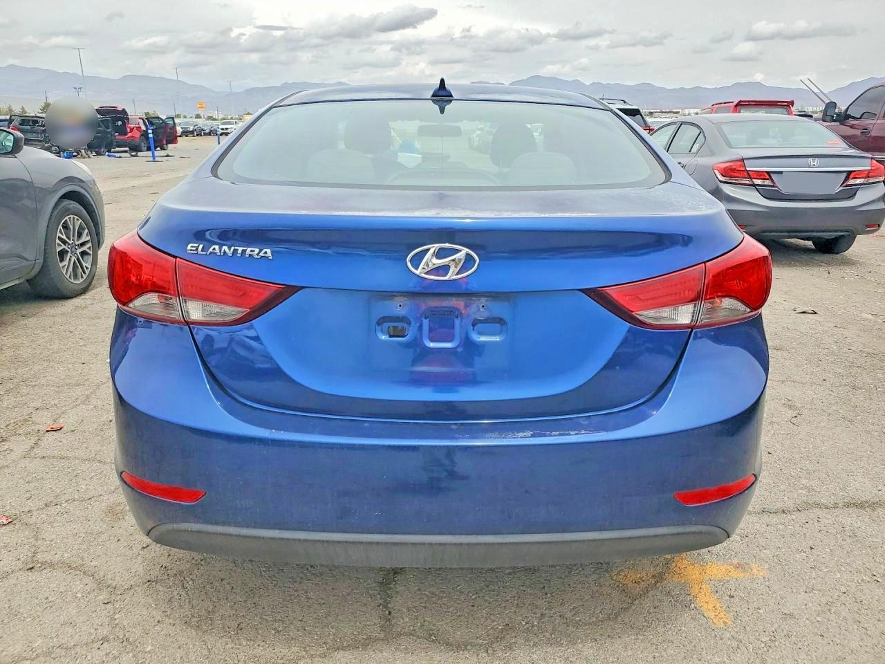 2016 Hyundai Elantra Se - Фото 6