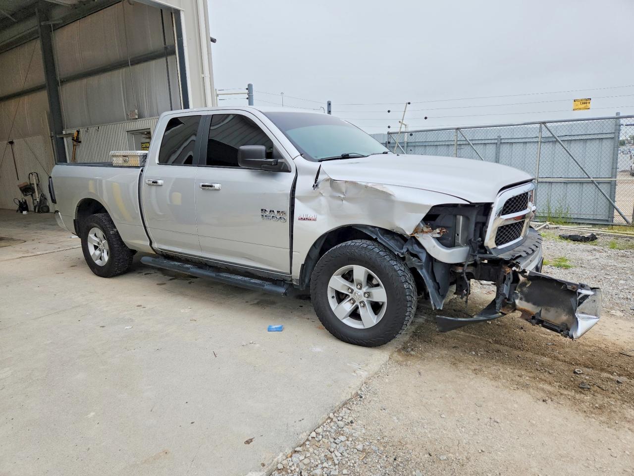 2017 Ram 1500 Slt - Image 4