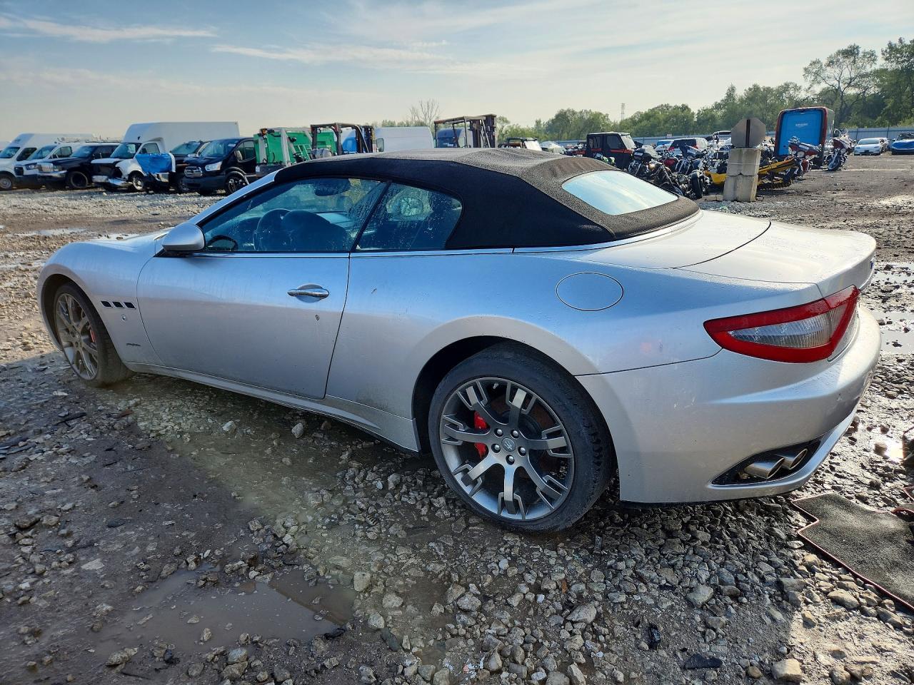 2011 Maserati Granturismo S - Image 2