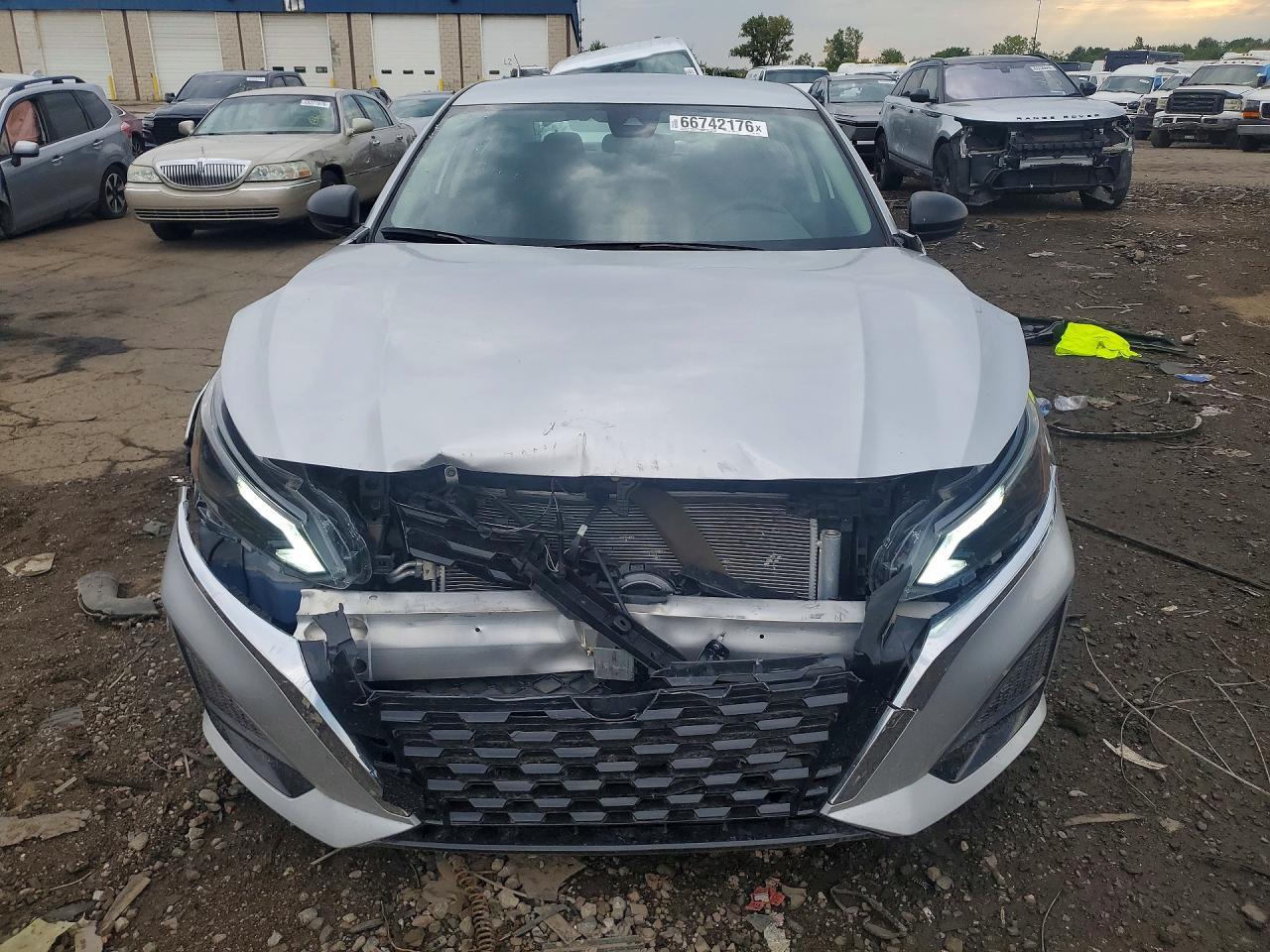 2024 Nissan Altima S - Фото 5