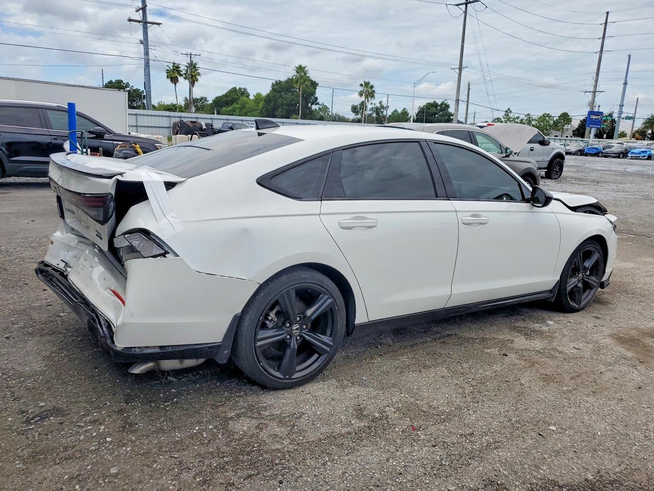 2025 Honda Accord Hybrid Sport-L - Image 3