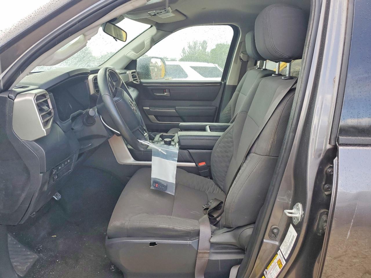 2022 Toyota Tundra Sr5 - Image 7