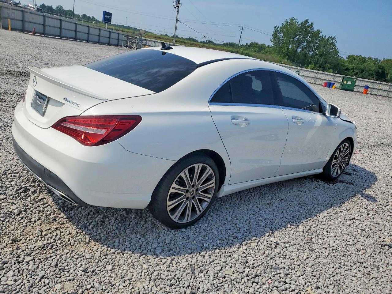 2019 Mercedes-Benz Cla 250 4Matic - Фото 3